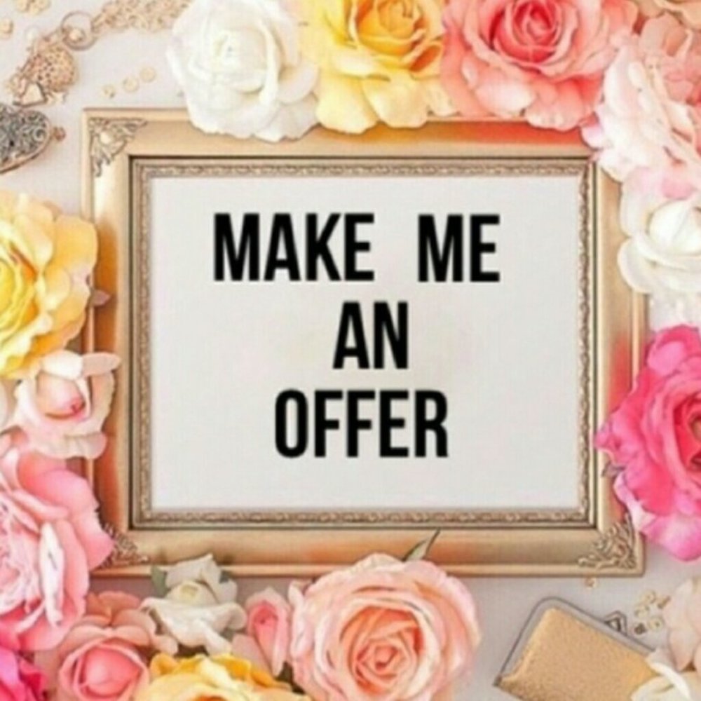 Bundle your likes and I'll send you an offer Or make an offer!